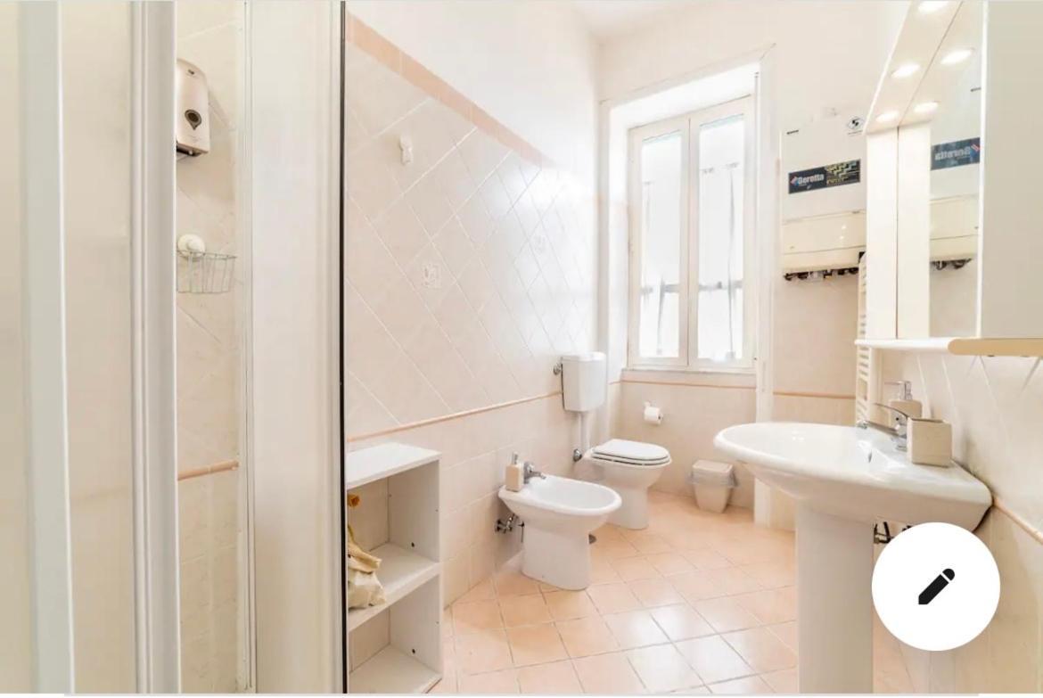 Casa Vacanze Sunshine Salerno Exterior foto