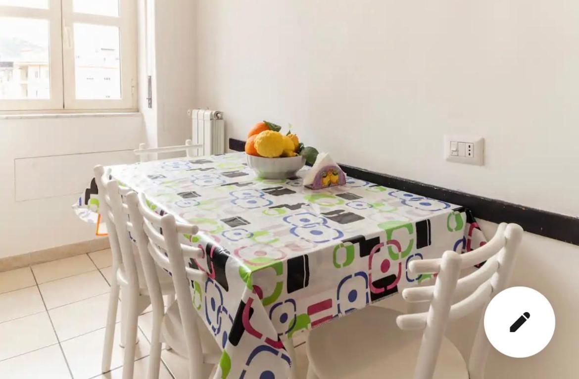 Casa Vacanze Sunshine Salerno Exterior foto